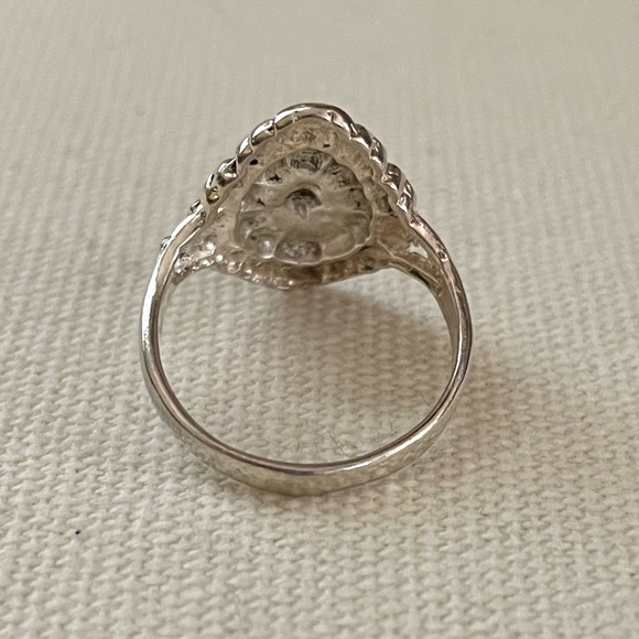 Vintage Silver Sterling flower 🌸 ring - Picture 4 of 6